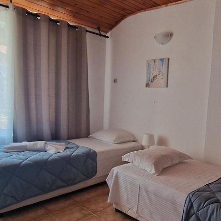 Guest House Maggy Sozopol Exterior photo