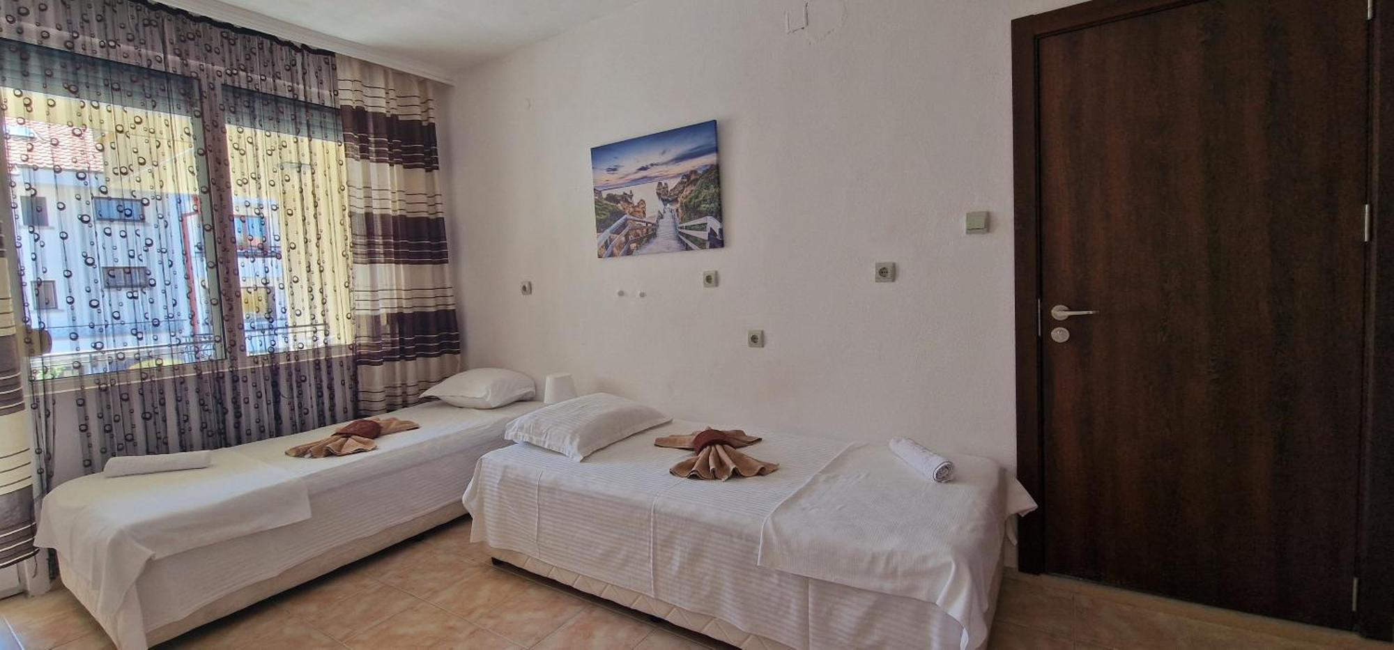 Guest House Maggy Sozopol Exterior photo