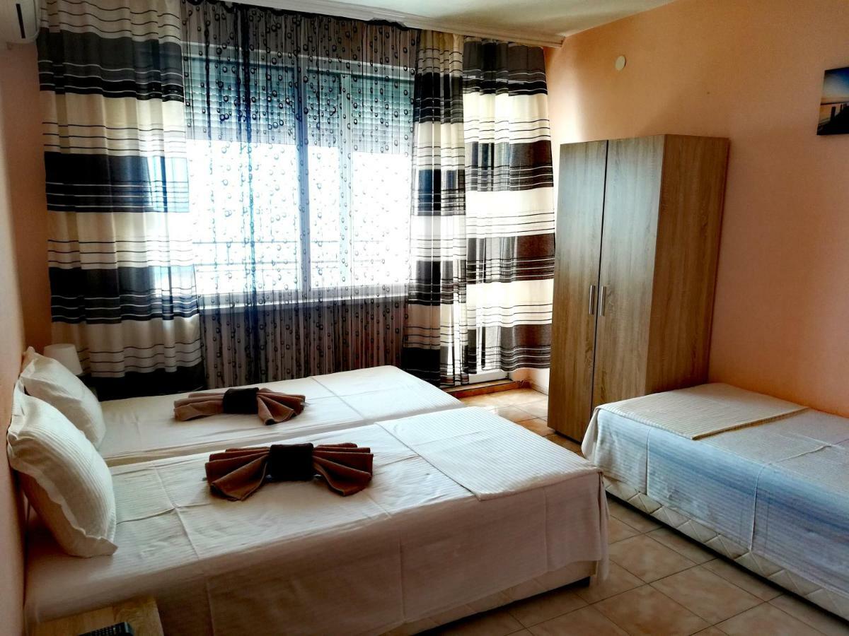 Guest House Maggy Sozopol Exterior photo